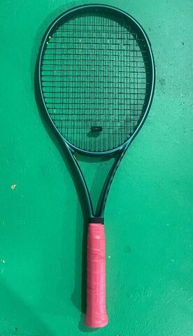 Wilson Blade 98 V9 Demo Tennis Racquet